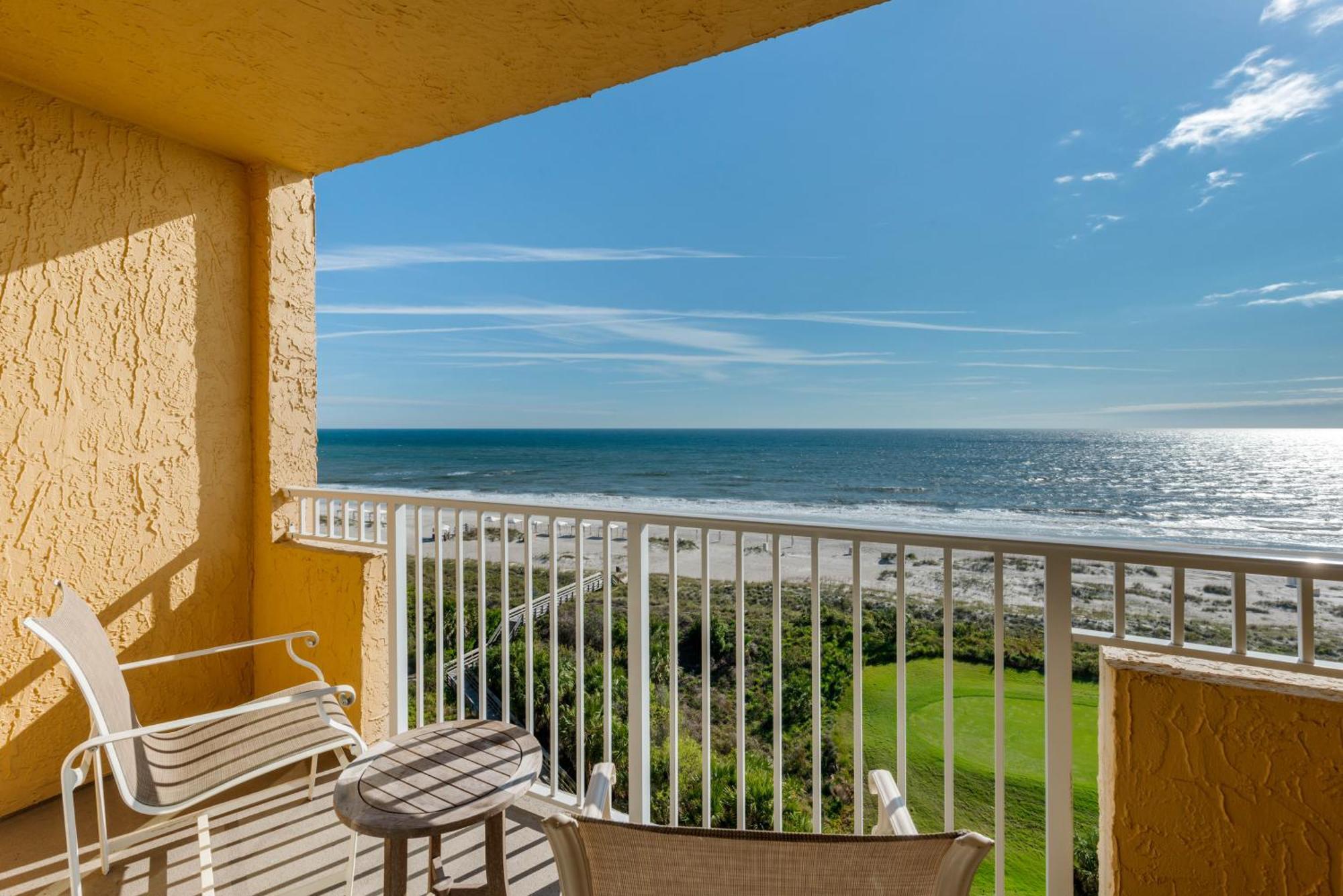 Oceanfront Room King Bed